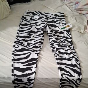 Tipsy Elves Black and White Adult NWT Leggings